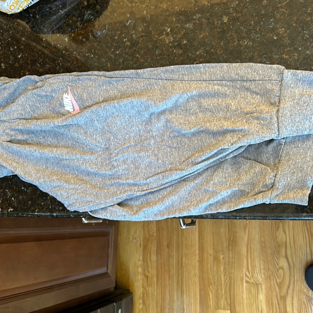 Nike girls capri